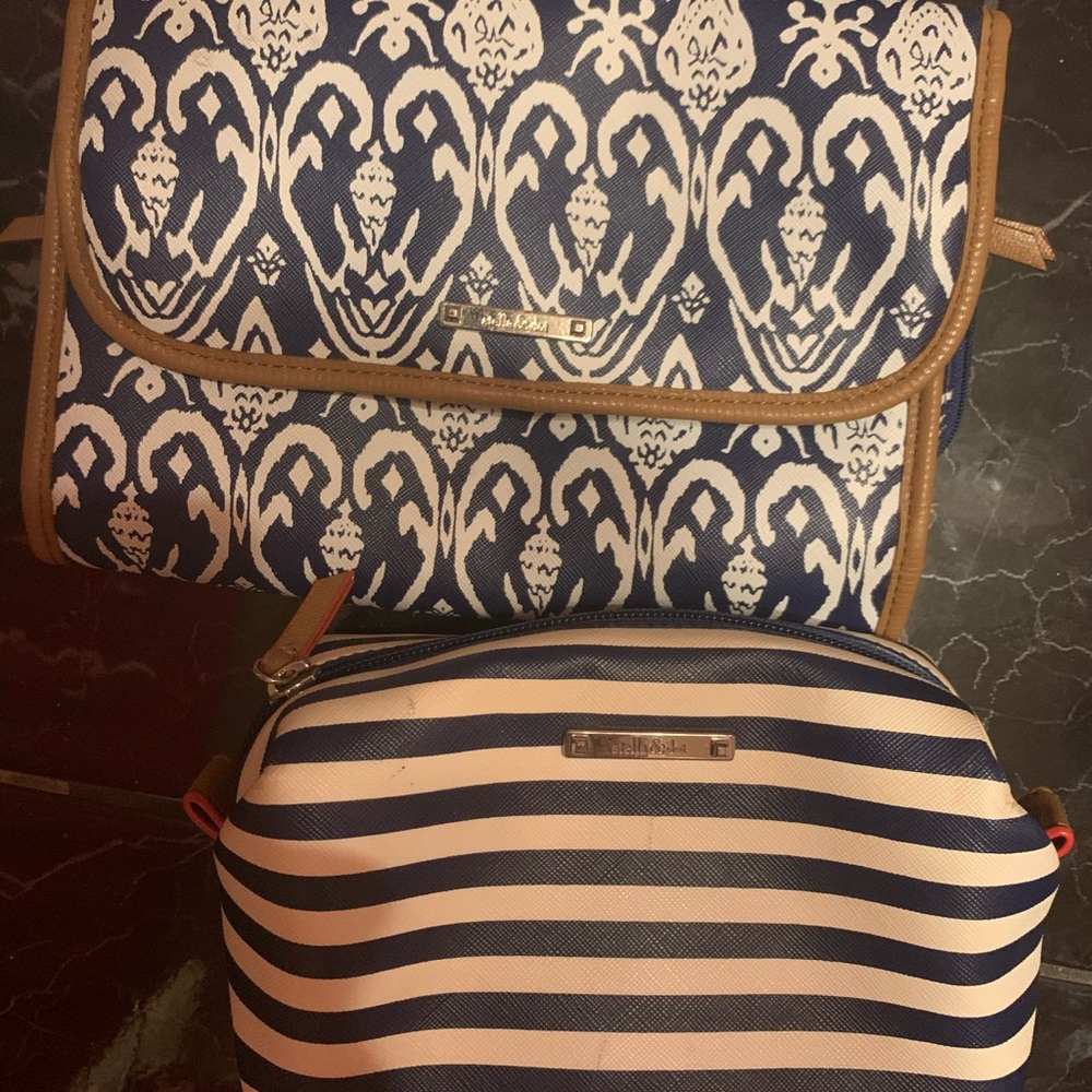 Stella and Dot cosmetic hanging bag and puff set